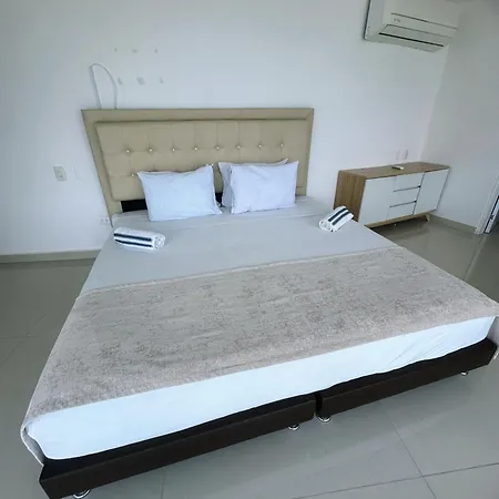 Сasa de vacaciones Pent House 450 Mts 360 Front Ocean View Playa Azul Cartagena