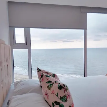 Holiday home Pent House 450 Mts 360 Front Ocean View Playa Azul Cartagena